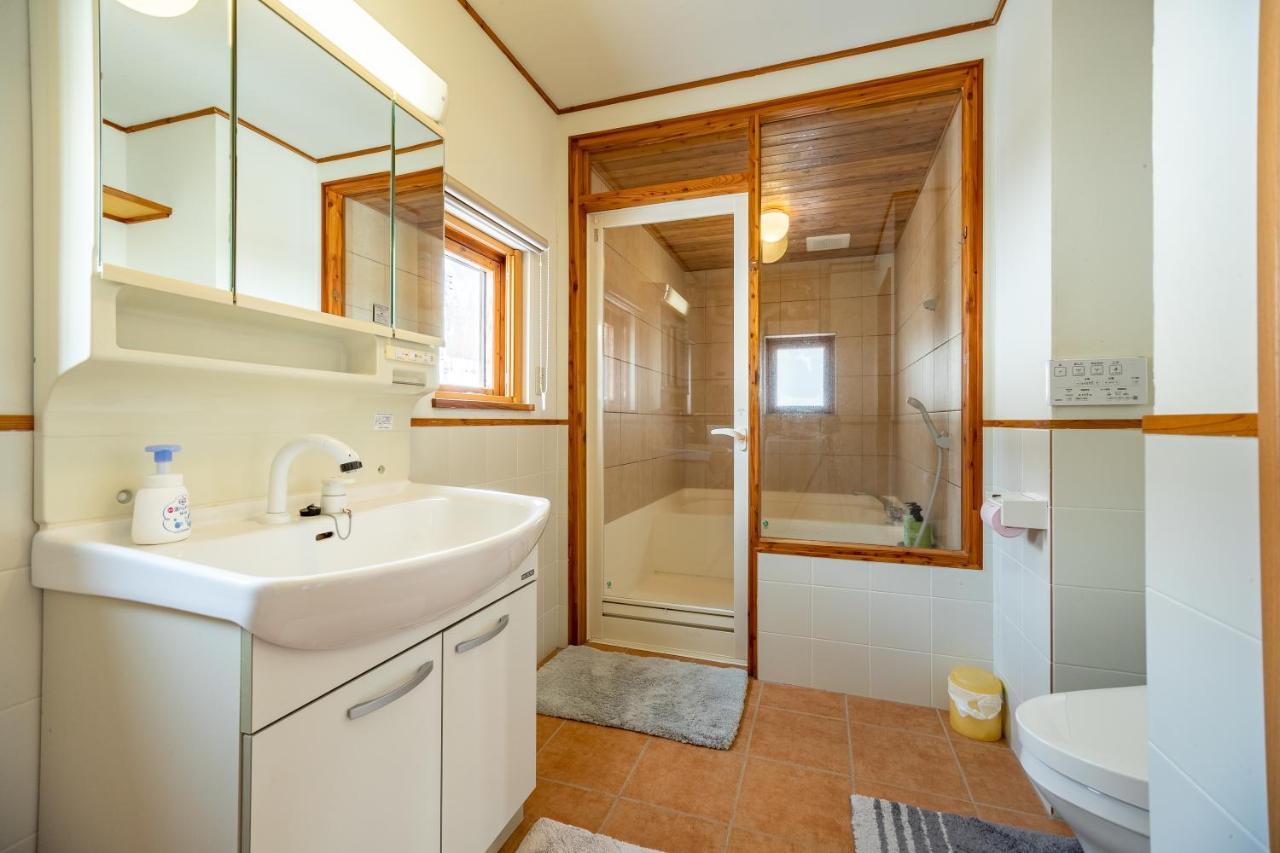 Matsu House With Air Conditioner - 5 Min To Rusutsu Ski Resort 留寿都村 エクステリア 写真