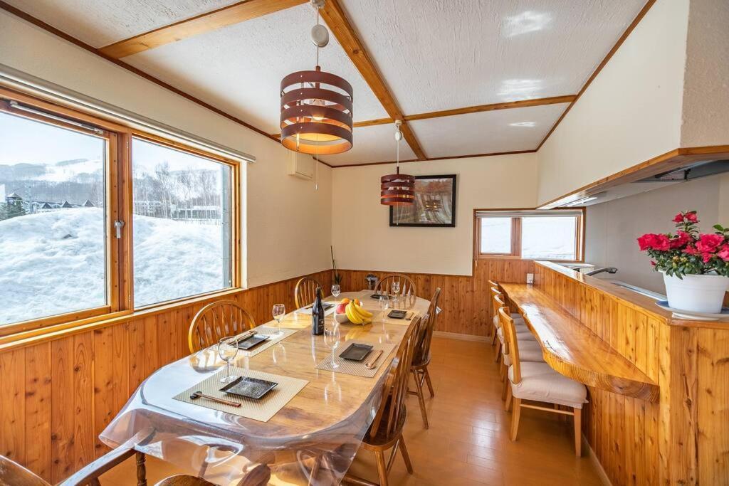 Matsu House With Air Conditioner - 5 Min To Rusutsu Ski Resort 留寿都村 エクステリア 写真
